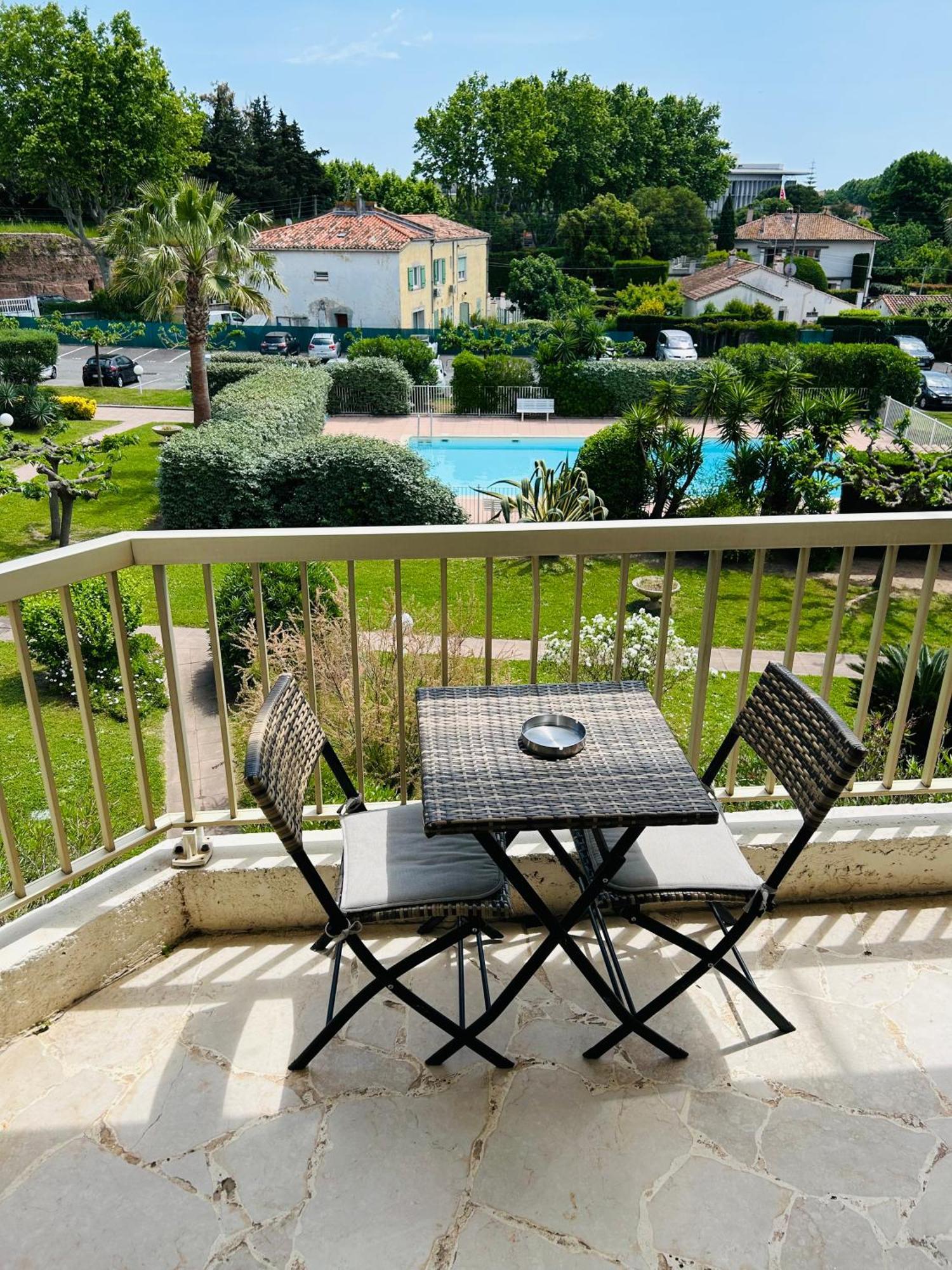 Studio De Standing Climatise, Avec Piscine, Proche De La Mer Frejus Ngoại thất bức ảnh